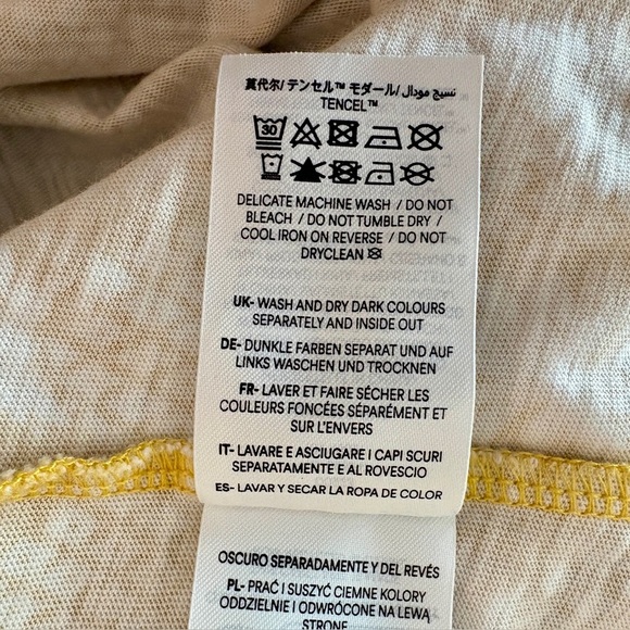 Boden Daisy Jersey Short Tier Dress, Ceylon Yellow Pineapple Geo Design size 6 - Picture 11 of 12